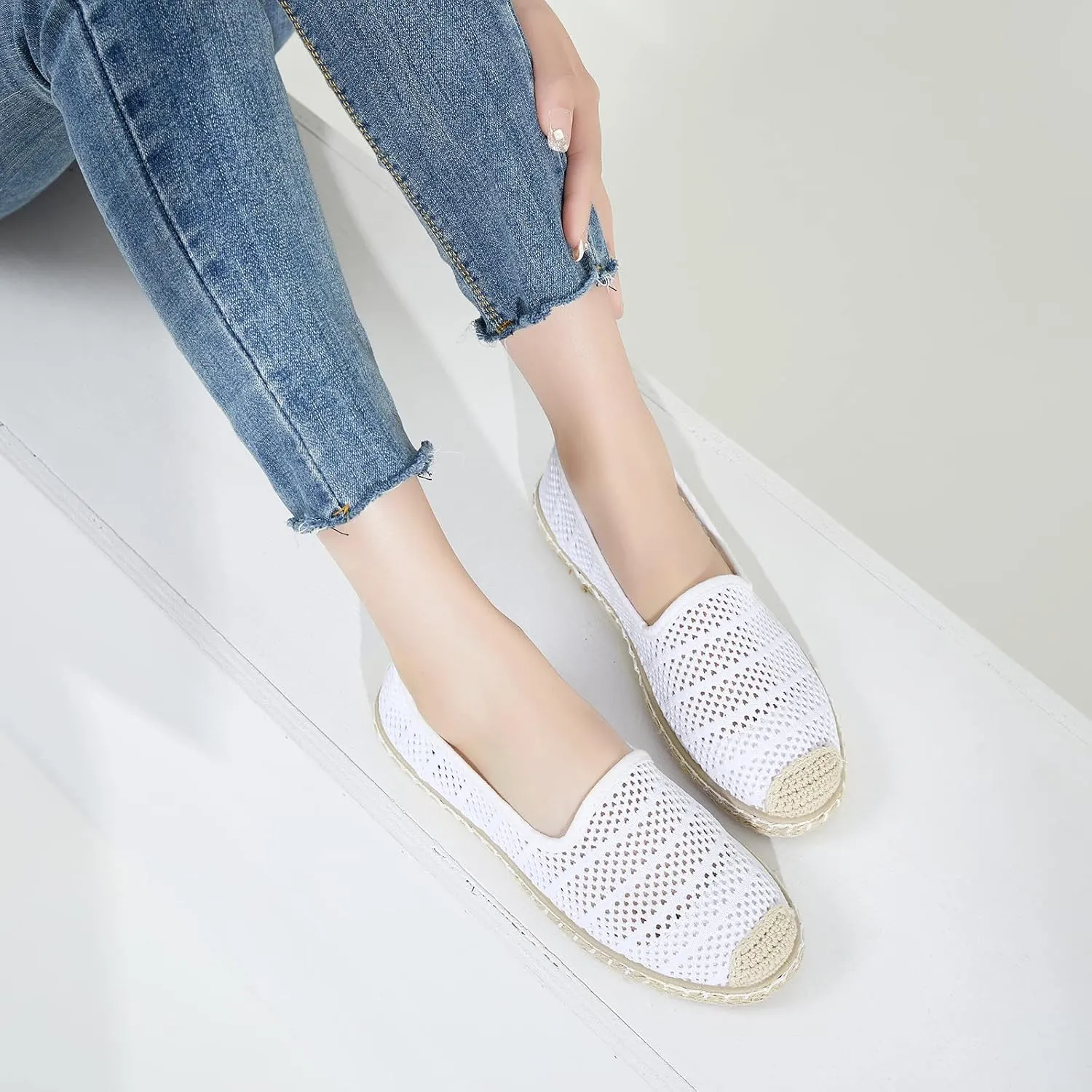 BABUDOG Women's Breathable Mesh Flats Shoes, Soft Loafers Flats, White Slip on Shoes Loafer