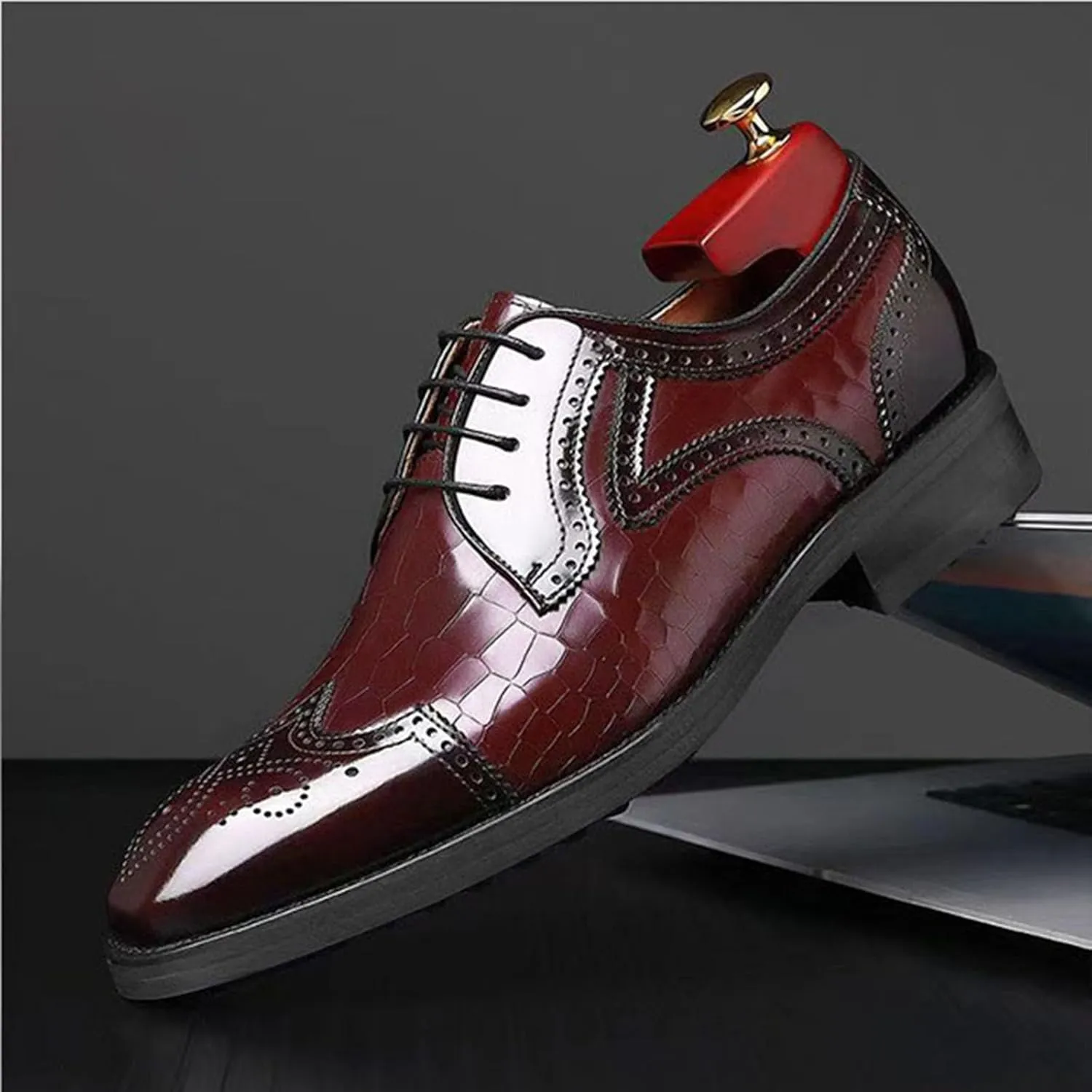 ByErz Men Brogues Wingtip Lace Up Classic Patent Black Dress Shoes Derby Prom Fashion Oxford