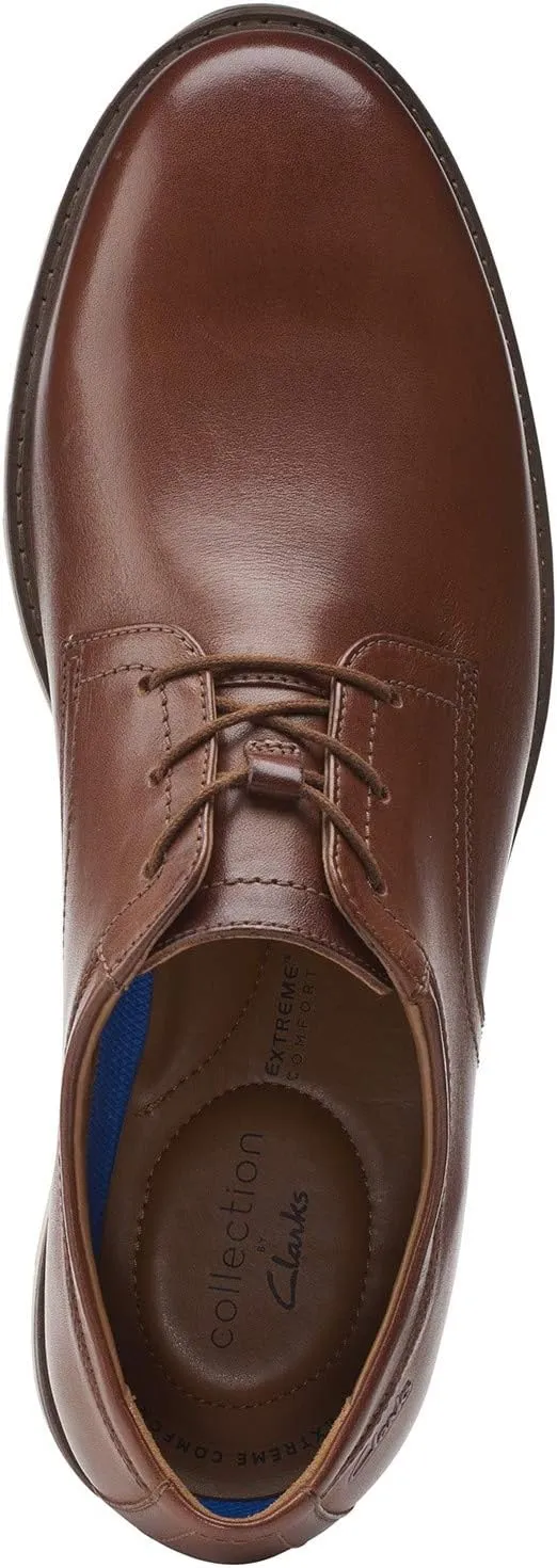 Clarks Men's Bayhill Plain Oxford Flat