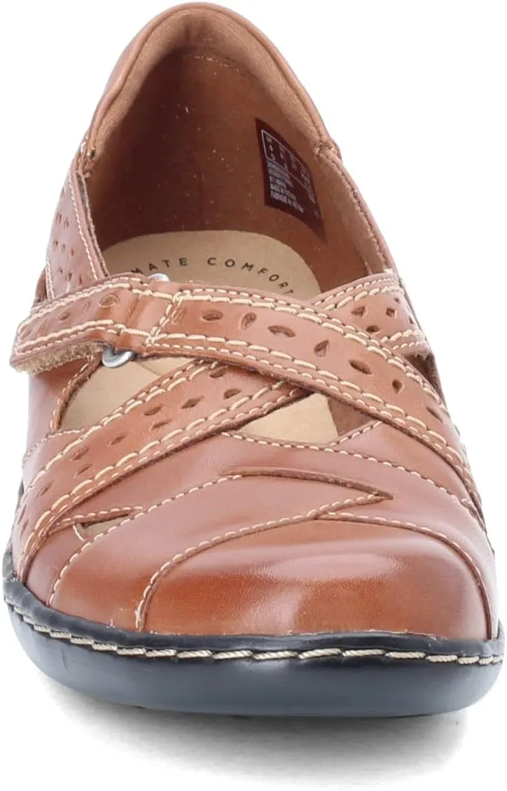 Clarks Women's Ashland Spin Q Loafer