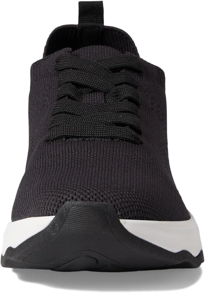 Clarks Women's Circuit Tie Oxford