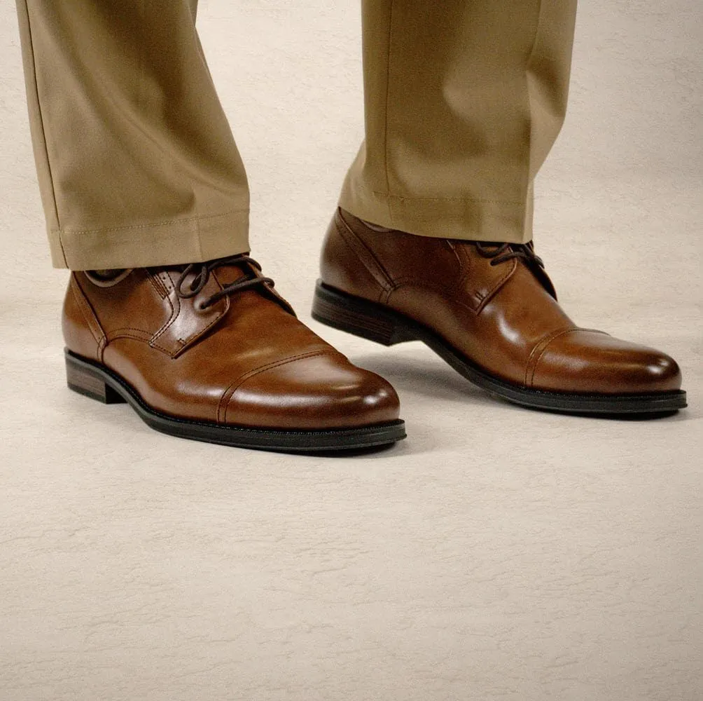 DOCKERS Men's Echo Oxford