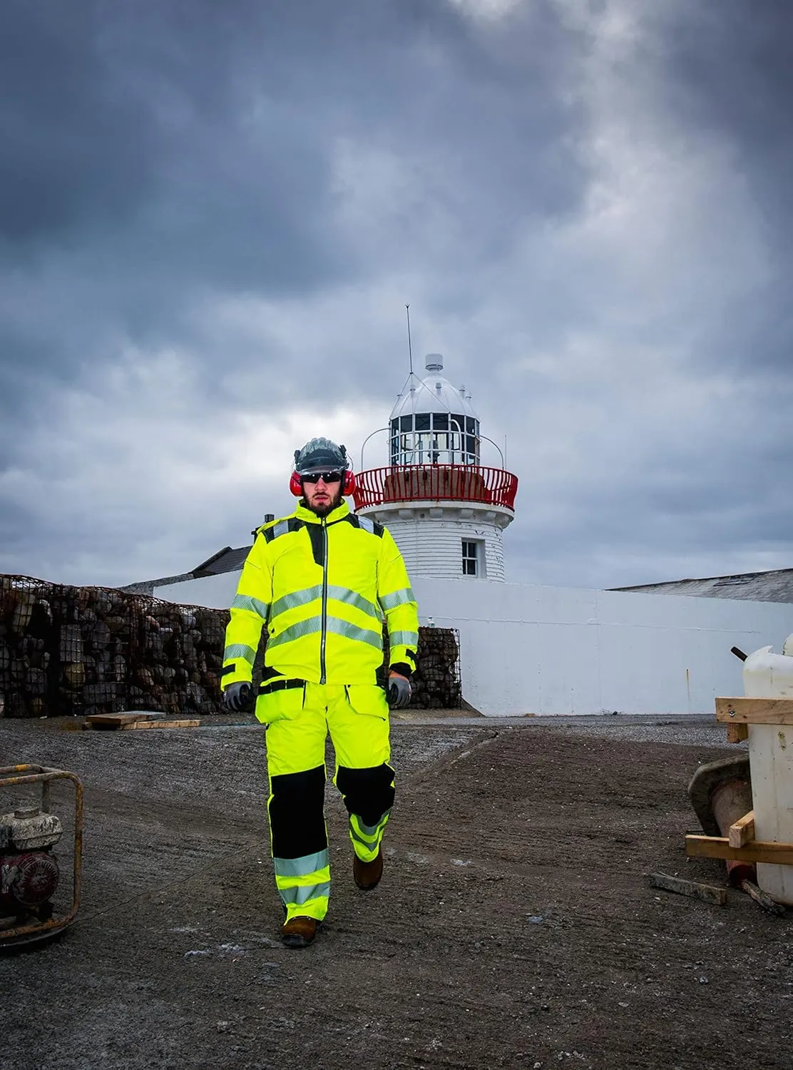 Portwest PW3 Hi-Vis Winter Jacket Work Safety Protective Reflective Waterproof Coat ANSI 3, Small