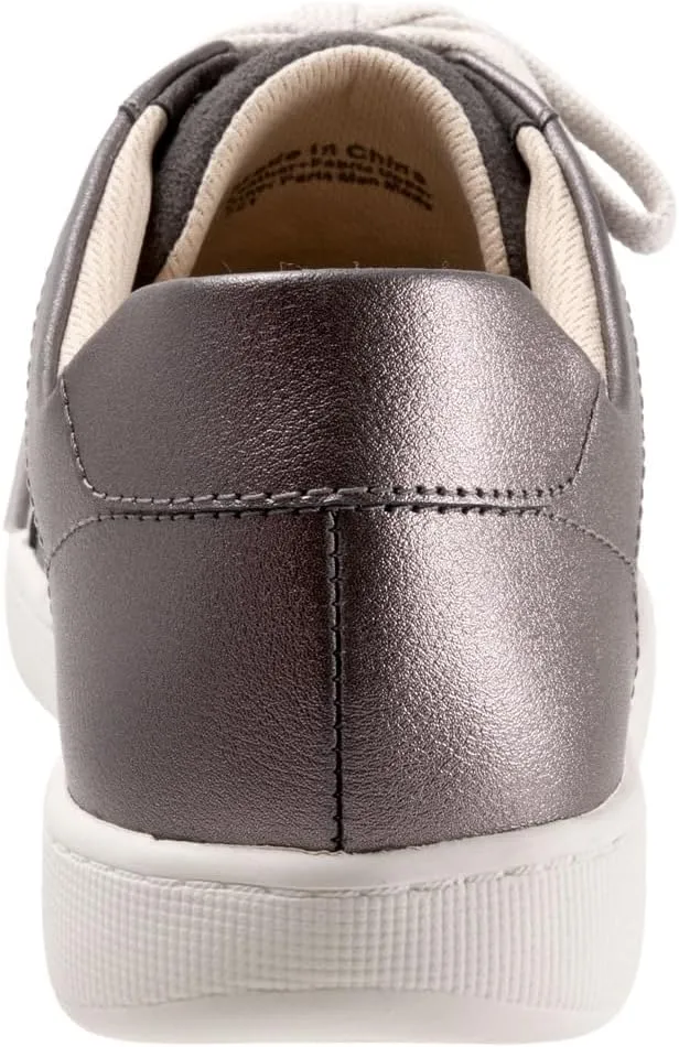 Trotters Women's Universal Loafer