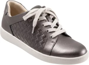 Trotters Women's Universal Loafer