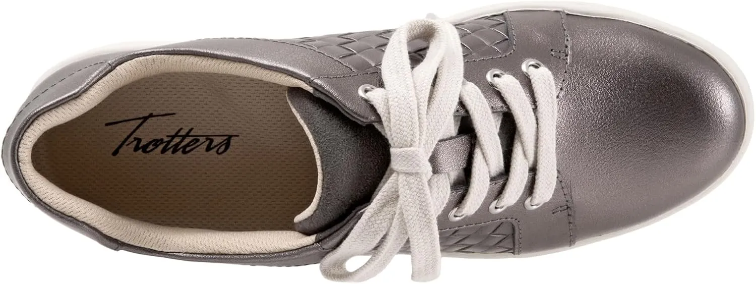 Trotters Women's Universal Loafer