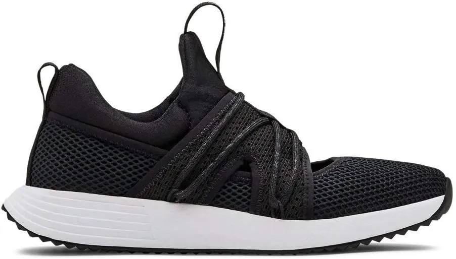 Under Armour Women's Breathe Sola Sneaker