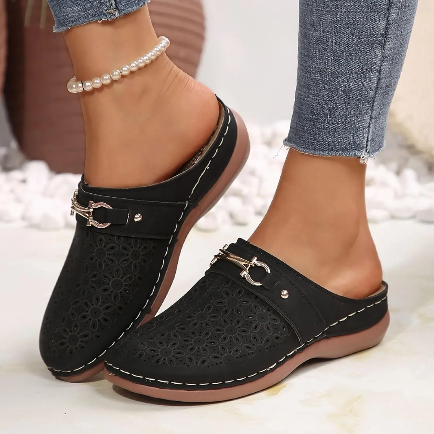 ZSpzx 2025 Wedge Sandals for Women Closed Toe Boho Cutout Caged Orthopedic Low Heels Arch Support Wide Width Slides Ladies Walking Summer Comfortable Slippers for Daily Wear Outdoor Indoor